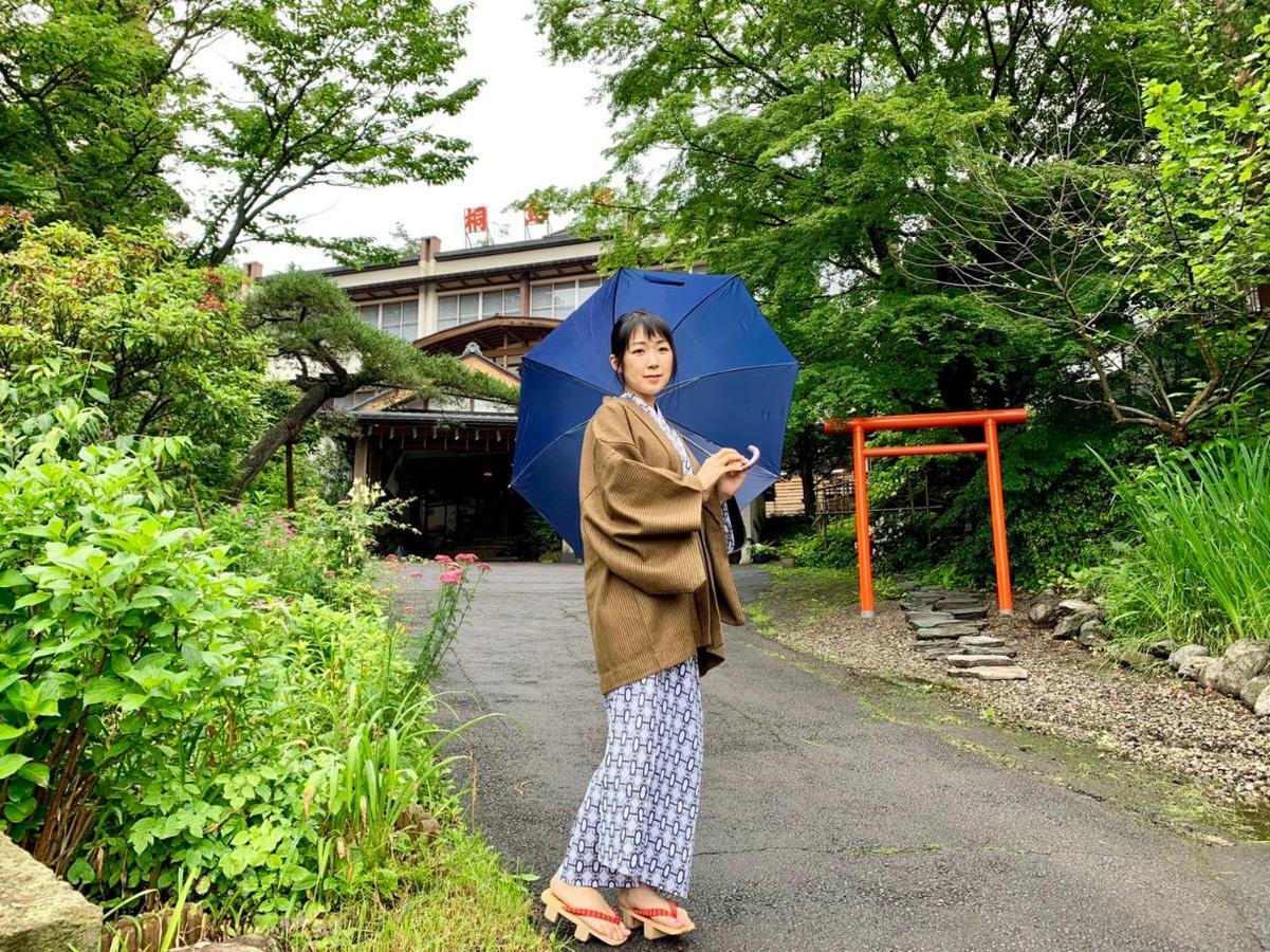 Kirishimaya Ryokan Кусацу Экстерьер фото